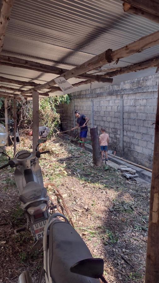 Mae Sot Commune Luaran gambar